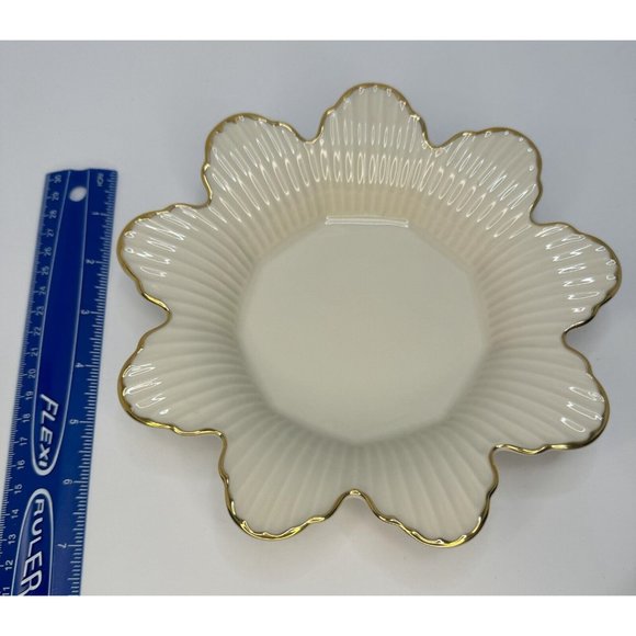 Vtg Lenox China Gold Leaf Meridian Coll Candy Dish Home Decor Gift Mom Granny - Picture 3 of 3